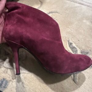 Elegant Burgundy Suede Ankle Boots